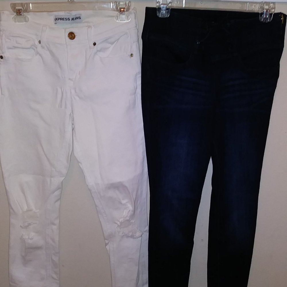 Express jeans lot, Women's size 2/4 (XS/Small)~blue, ivory +Bonus shirt!!!